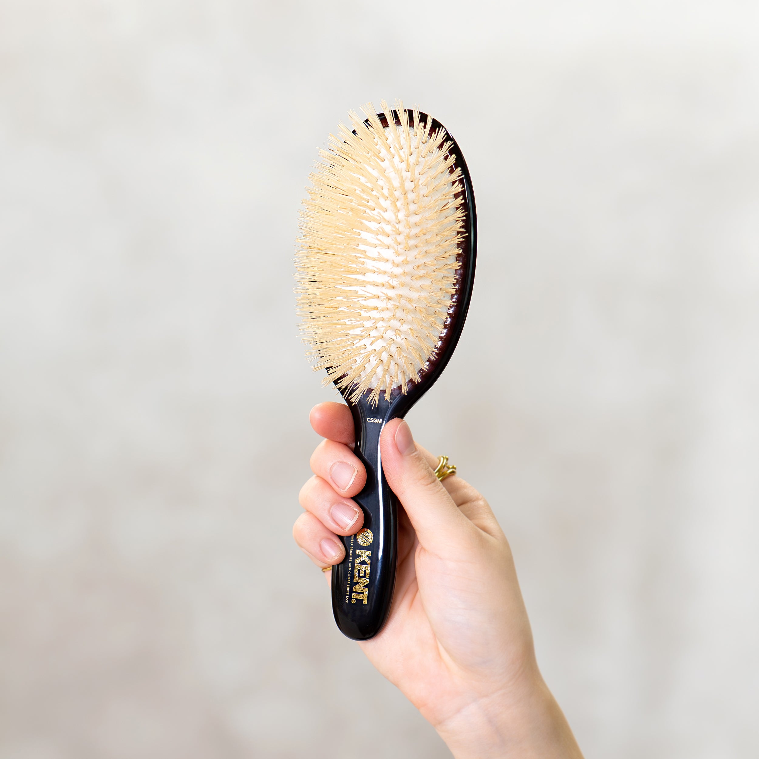 ソフトブリッスル クッションヘアブラシ ミディアムサイズ NEW CLASSIC SHINE CSGM 【公式サイト限定クリーニングブラシ付き】