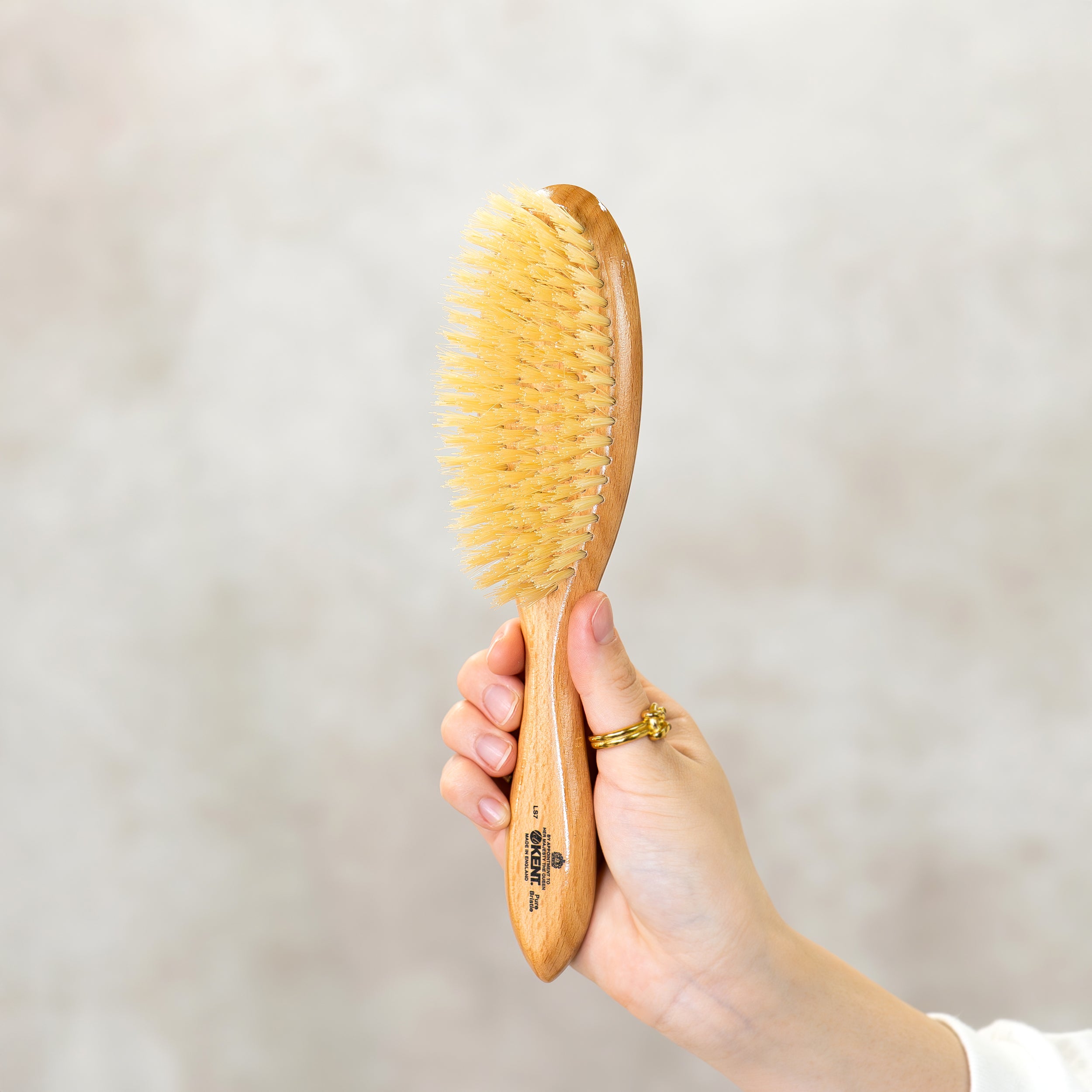 ミディアムブリッスルヘアブラシ LS7