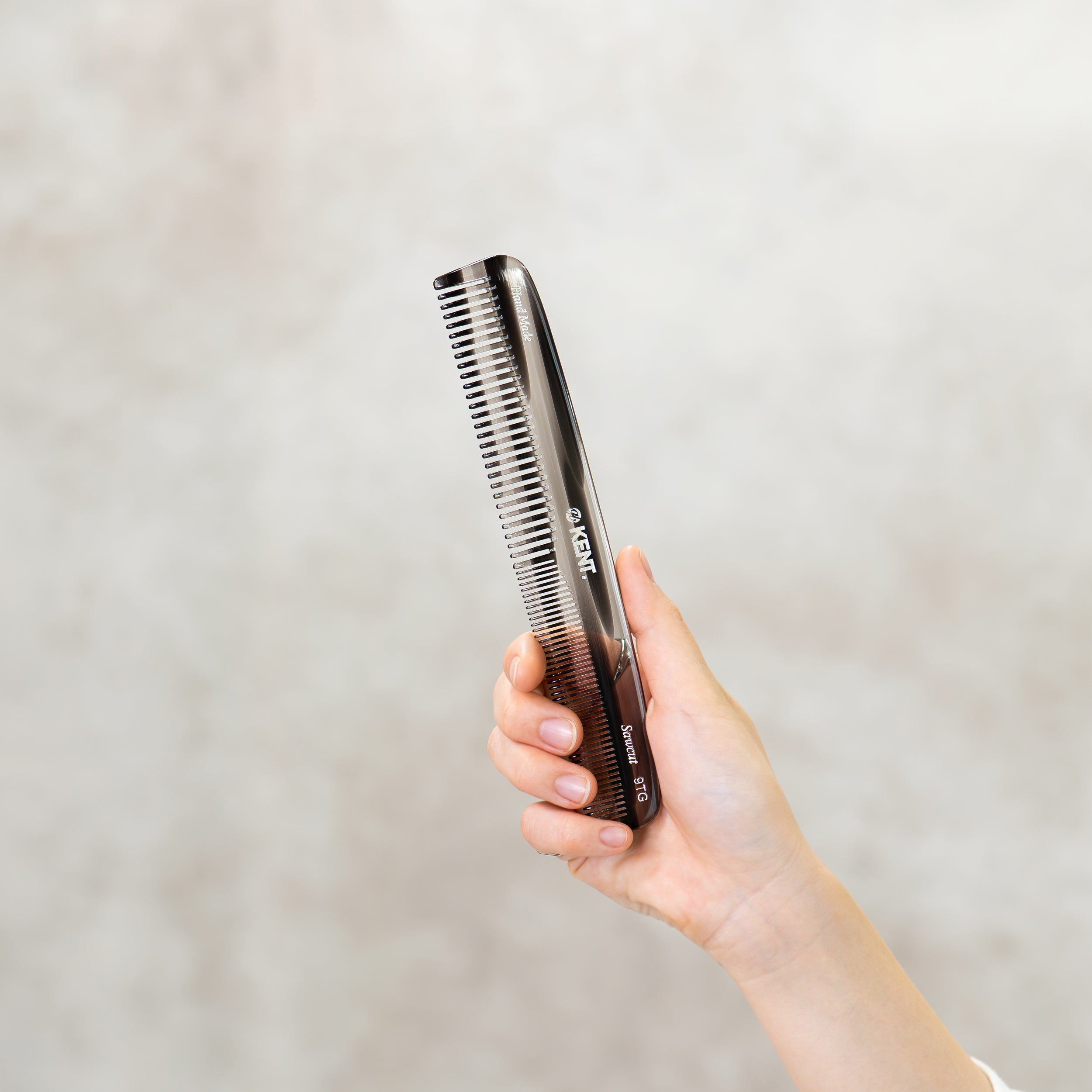 ドレッサーコーム 190mm 9TG